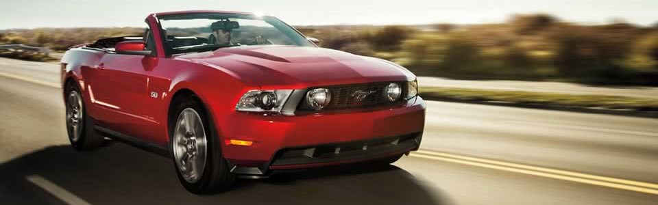 2011-mustang-convertible_01.jpg