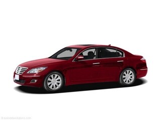 3.8; MSRP  $38,999