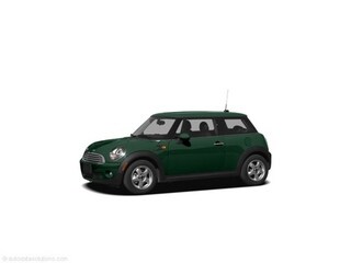Base (M6); MSRP  $24,900