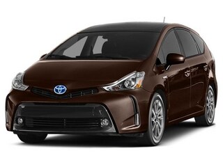 Toyota Prius v Toyota Prius v