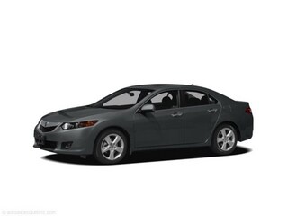 Base (M6); MSRP  $29,160