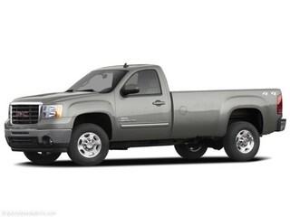 SLE; MSRP  $30,475