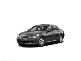 Base (A7); MSRP  $33,250