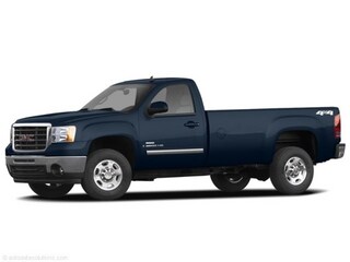 SLE; MSRP  $30,675