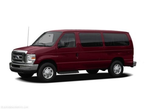 E-350 Super Duty Wagon 2009