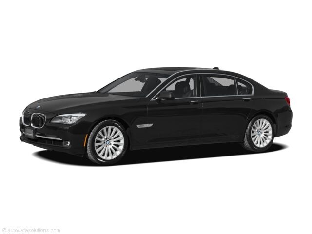 2012 BMW 750i Sedan