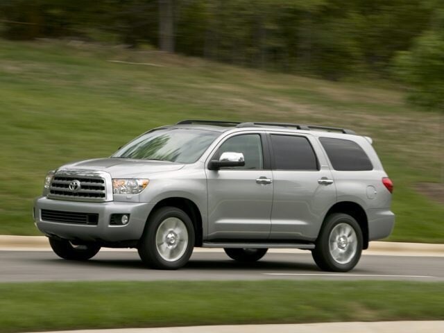 2015 Toyota Sequoia Platinum photo 3