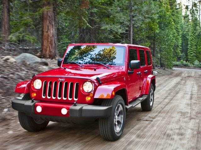 2017 Jeep Wrangler Unlimited Sport photo 2