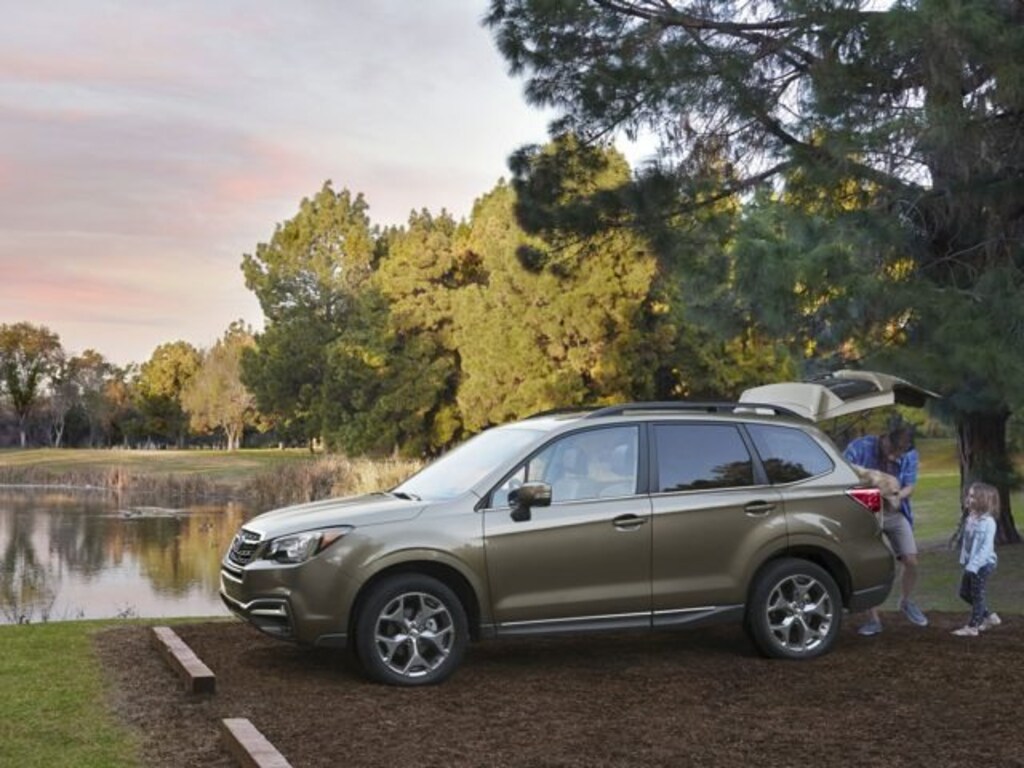 Used 2017 Subaru Forester 2.5i Premium w/All-Weather Pkg+Starlink SUV