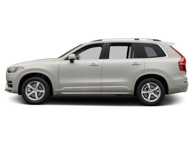 2017 Volvo XC90 T6 AWD Momentum photo 4