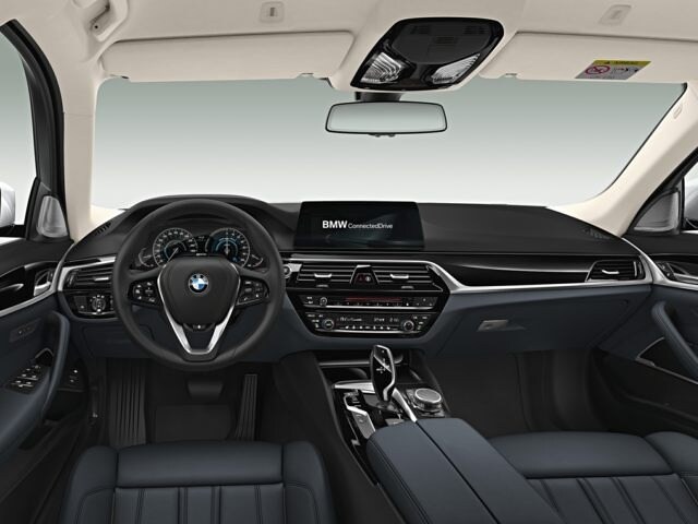 BMW 530e interior
