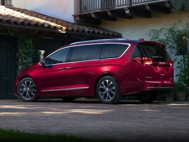 http://images.dealer.com/autodata/us/640/2018/USC80CRV091D0/USC70CRV091C01301.jpg