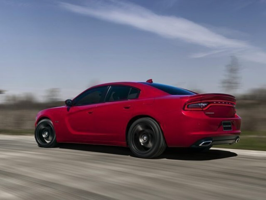 Used 2018 Dodge Charger SXT Sedan