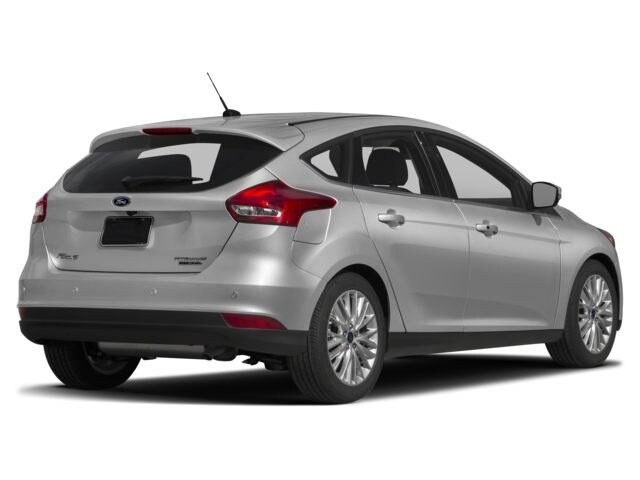 2018 Ford Focus Titanium photo 2