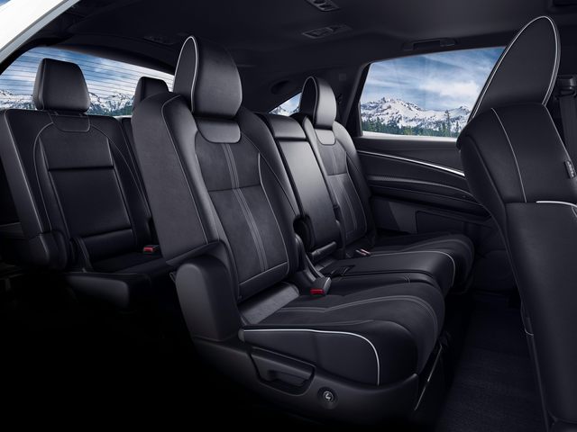 //images.dealer.com/autodata/us/640/2019/USC90ACS112A0/USC90ACS111A01352.jpg