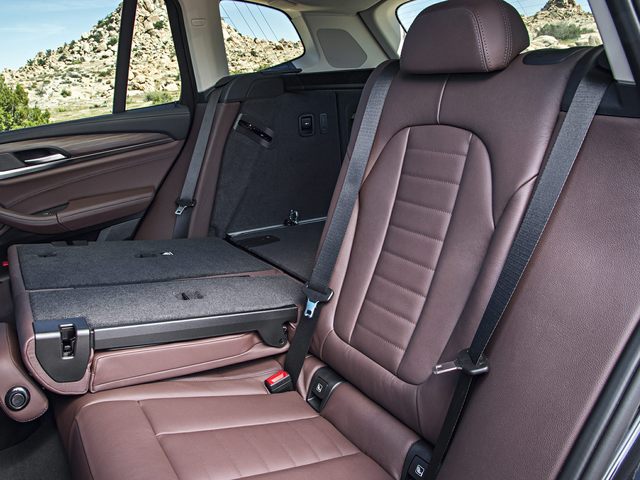 http://images.dealer.com/autodata/us/640/2019/USC90BMS202A0/CAC80BMS201A01352.jpg