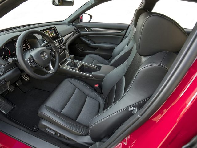http://images.dealer.com/autodata/us/640/2019/USC90HOC011B0/USC80HOC011F01351.jpg