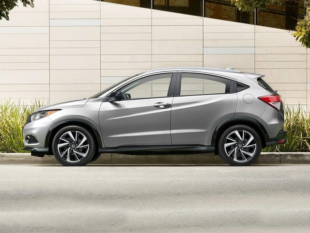 http://images.dealer.com/autodata/us/640/2019/USC90HOS071B0/USC90HOS072A01302.jpg