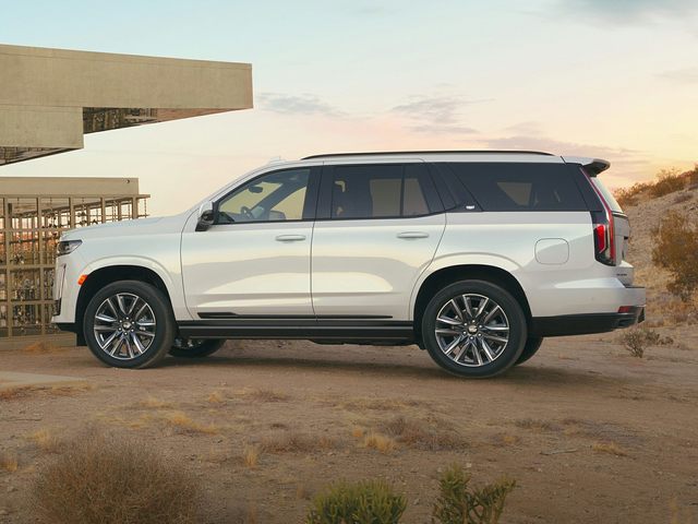http://images.dealer.com/autodata/us/640/2022/USD20CAS012B0/USD10CAS011A01302.jpg