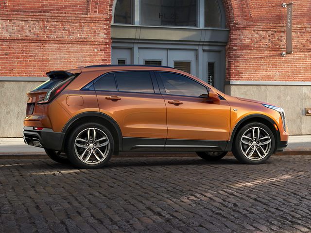 http://images.dealer.com/autodata/us/640/2022/USD20CAS072A0/USC90CAS071A01310.jpg
