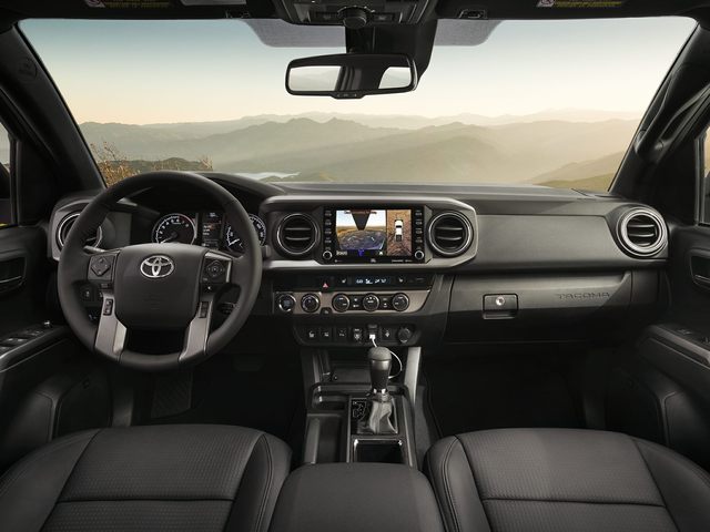 http://images.dealer.com/autodata/us/640/2022/USD20TOT097A0/USD00TOT096G01350.jpg