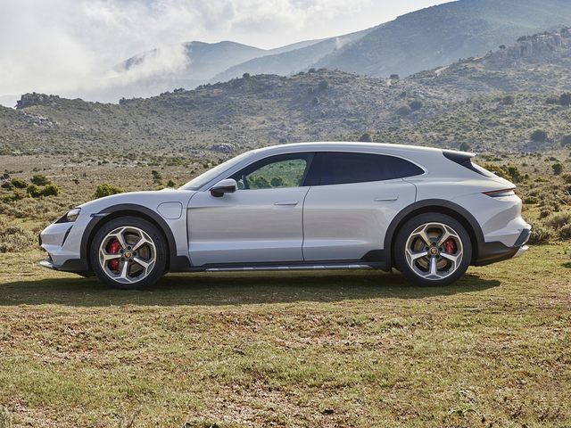 2023 Porsche Taycan Cross Turismo