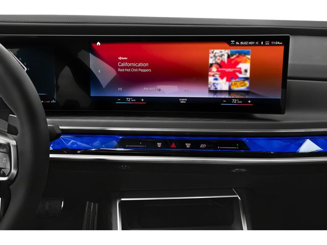 Technology and Safety 2025 BMW 7 Series Dashboard