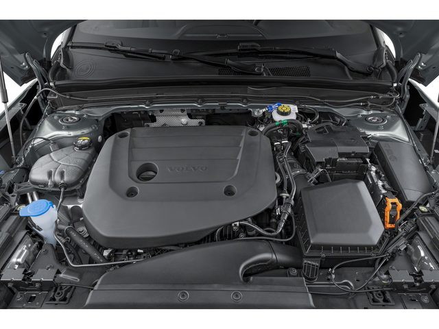 2025 Volvo XC40 Engine