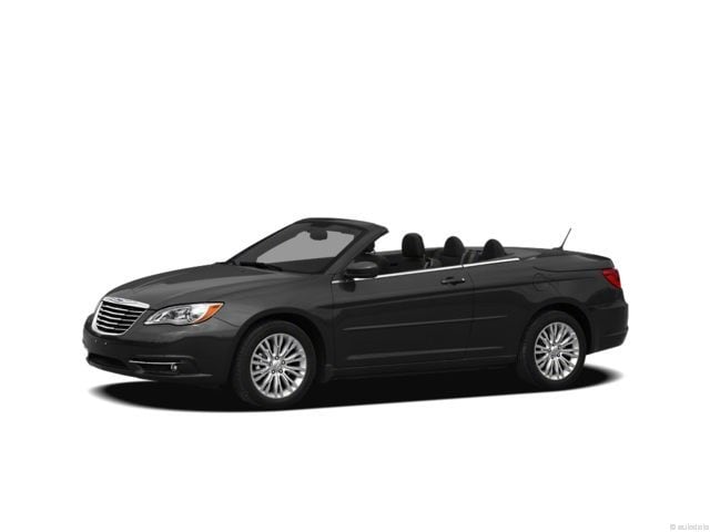 2012 Chrysler 200 Convertible 