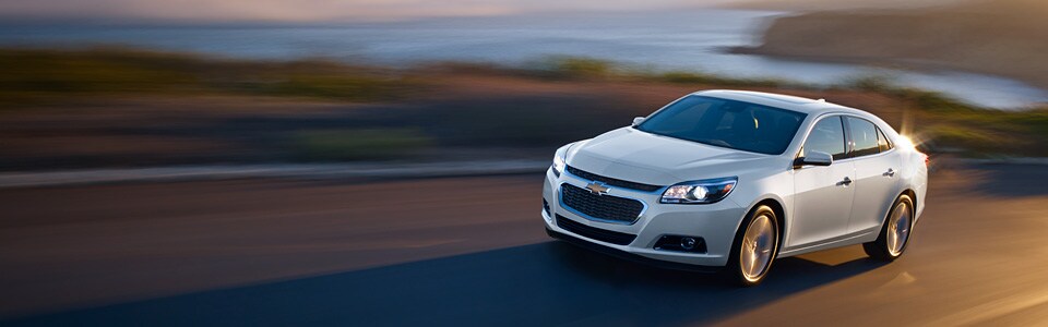 2015-Malibu-Sedan_01.jpg