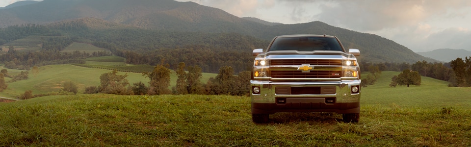 2015-Silverado-2500_01.jpg