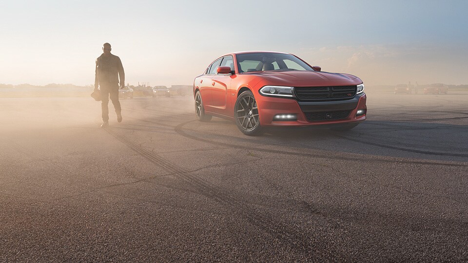 2014-Charger-Sedan_04.jpg