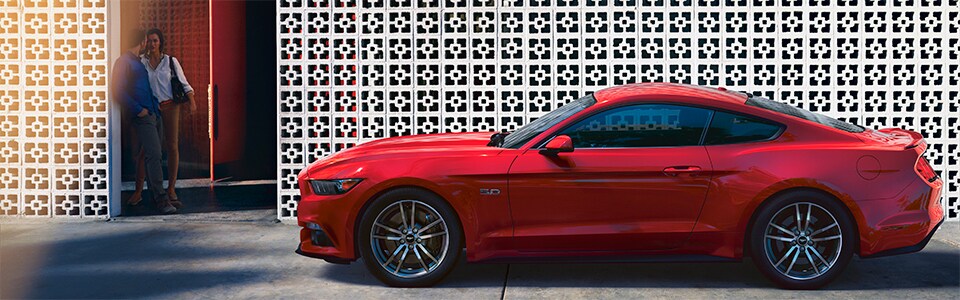 2015-Mustang-Coupe_06.jpg