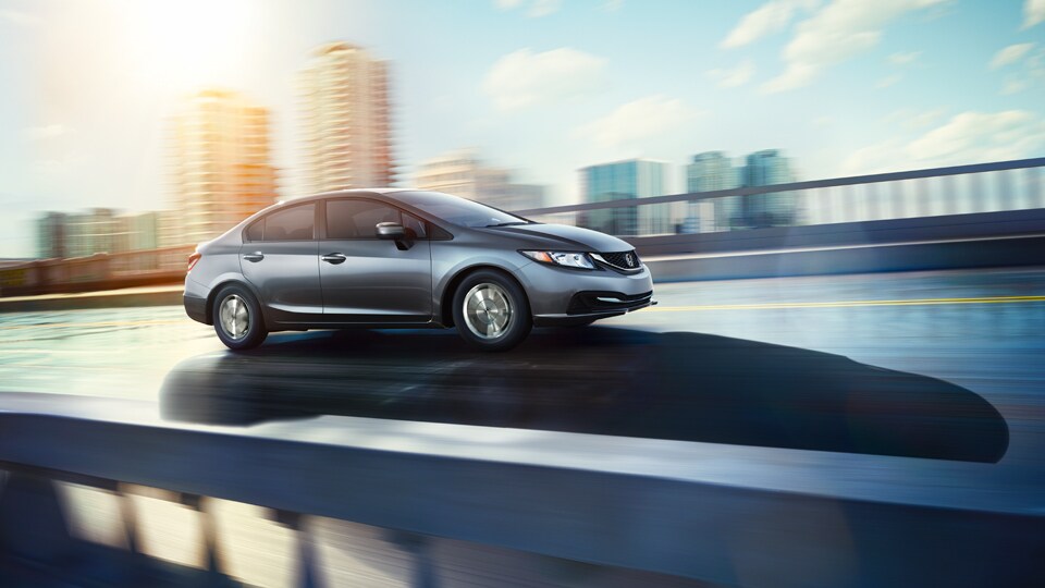 2015-Civic-Sedan_02.jpg