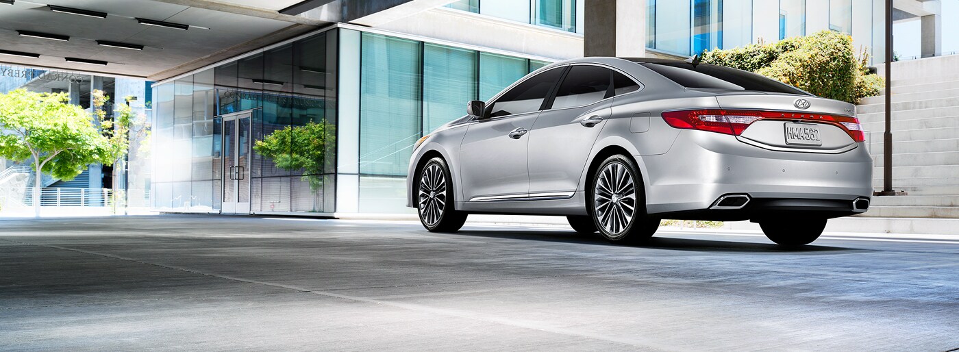 2015-Azera-Sedan_04.jpg