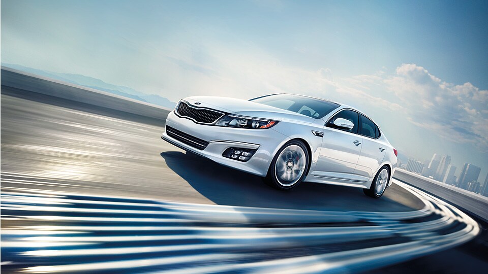 2015-Optima-Sedan_03.jpg