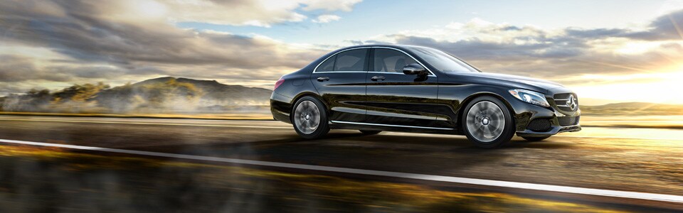 2015-C-Class-Sedan_03.jpg