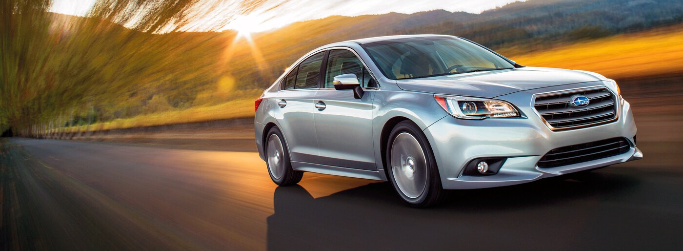 2015-Legacy-Sedan_02.jpg