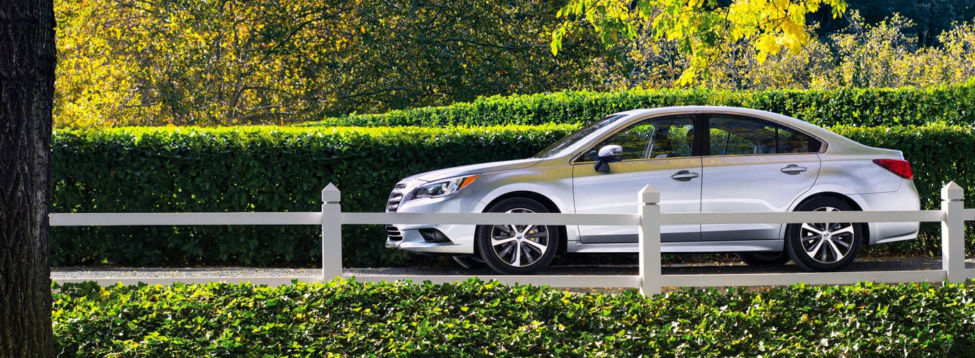 2015-Legacy-Sedan_05.jpg