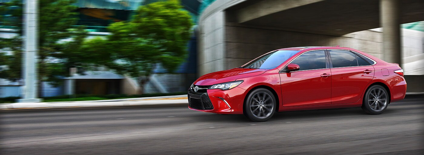 2015-Camry-Sedan_03.jpg