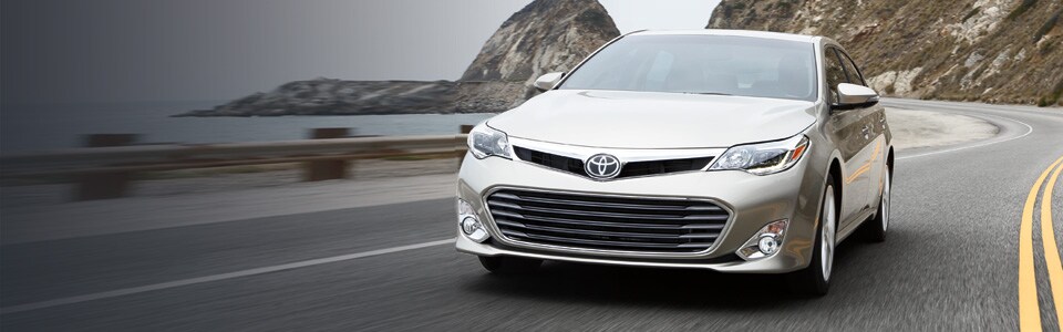 2015-Avalon-Sedan_08.jpg