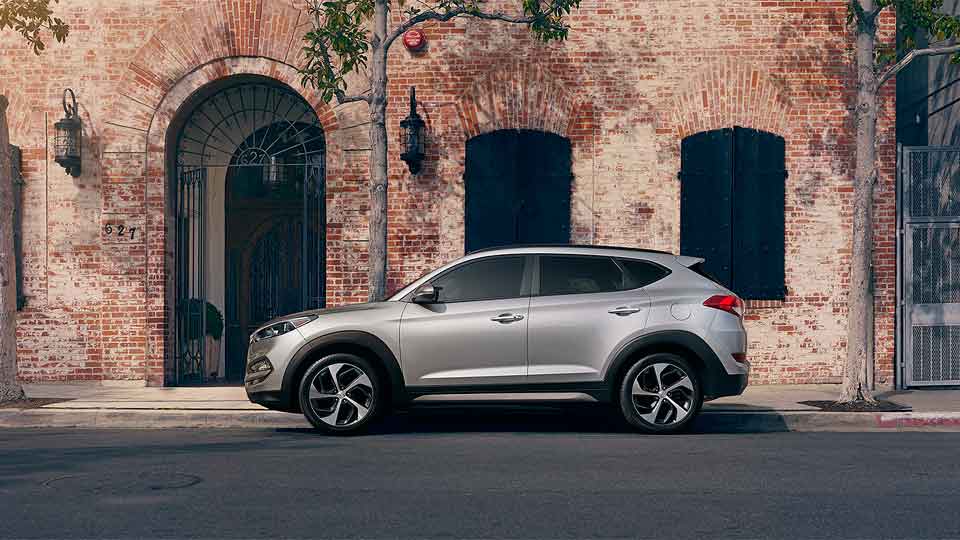 2016-Tucson-SUV_02.jpg