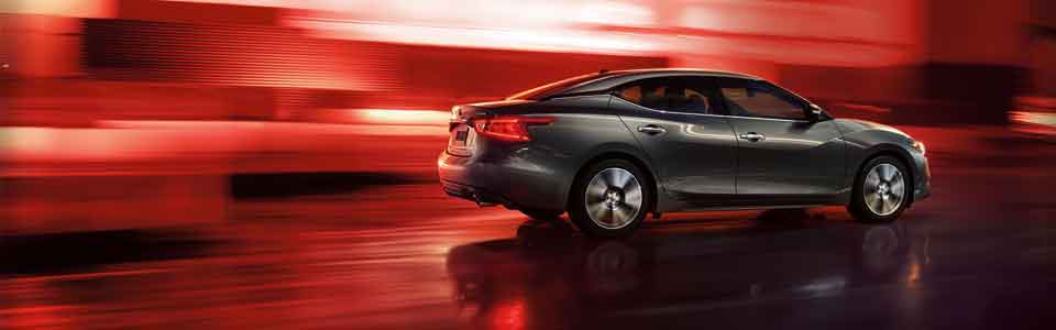 2016-Maxima-Sedan_03.jpg