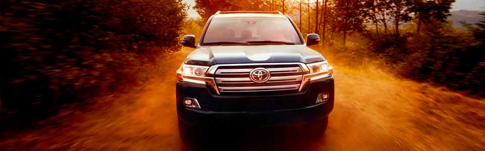 2016-Land-Cruiser-SUV_01.jpg