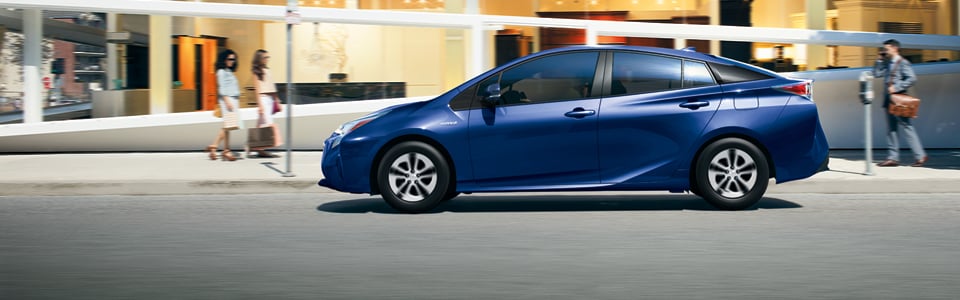 2016-Prius-Hatchback_04.jpg