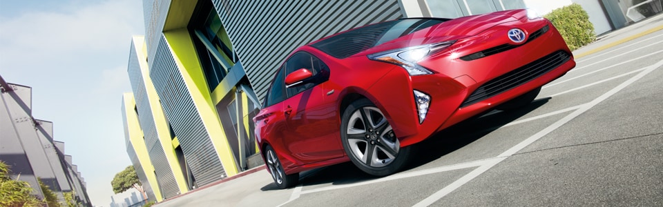 2016-Prius-Hatchback_05.jpg