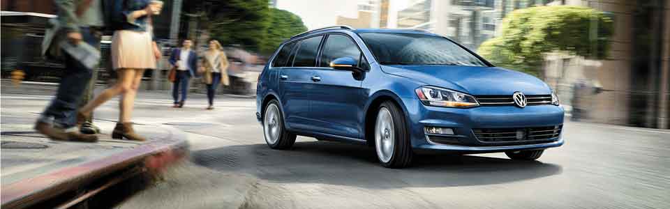 2016-Golf-SportWagen_03.jpg