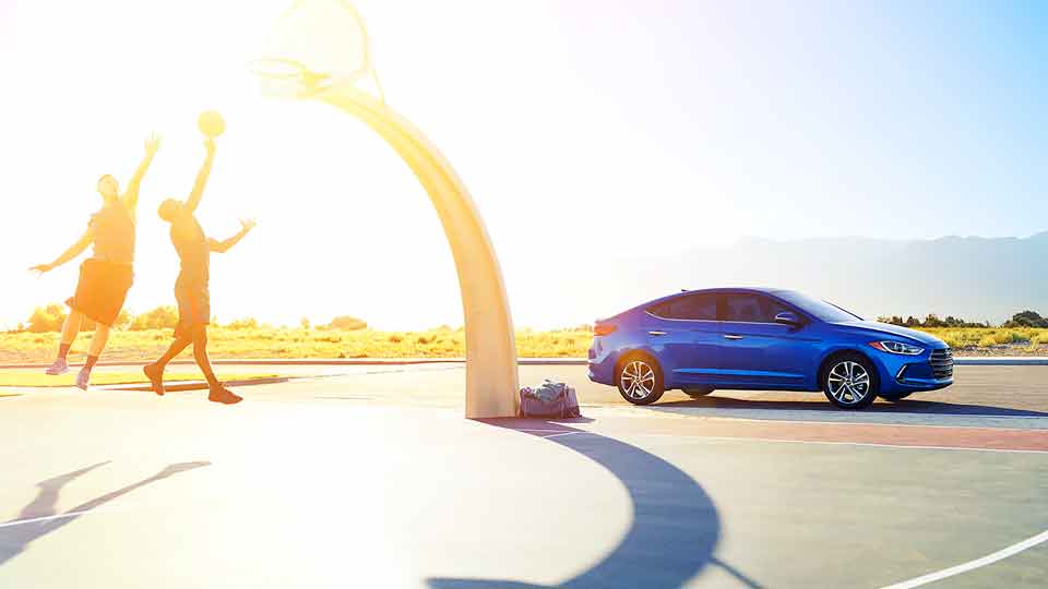 2017-Elantra-Sedan_04.jpg
