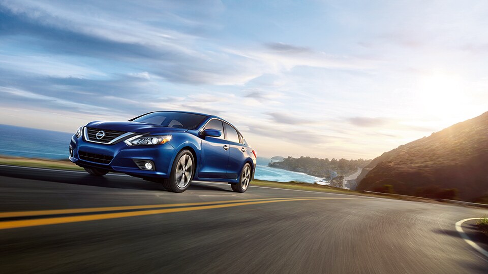 2017-Altima-Sedan_01.jpg