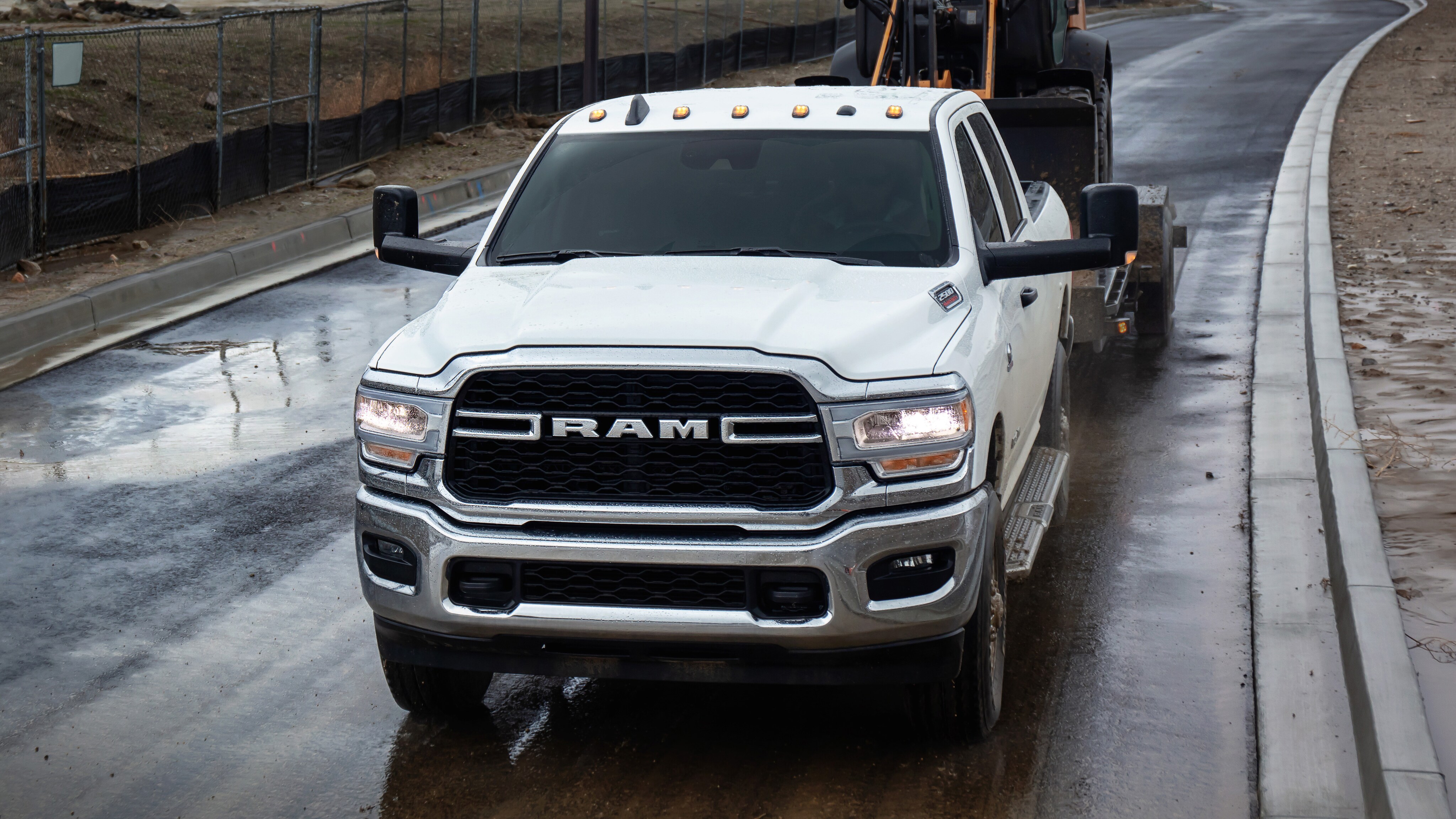 2019-2500-Truck_01.jpg